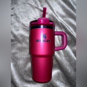 NWT LTD EDITION STANLEY VALENTINES QUENCHER FLOWSTATE 20OZ TUMBLER BERRY TRUFFLE